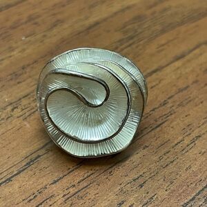 Costume ring 